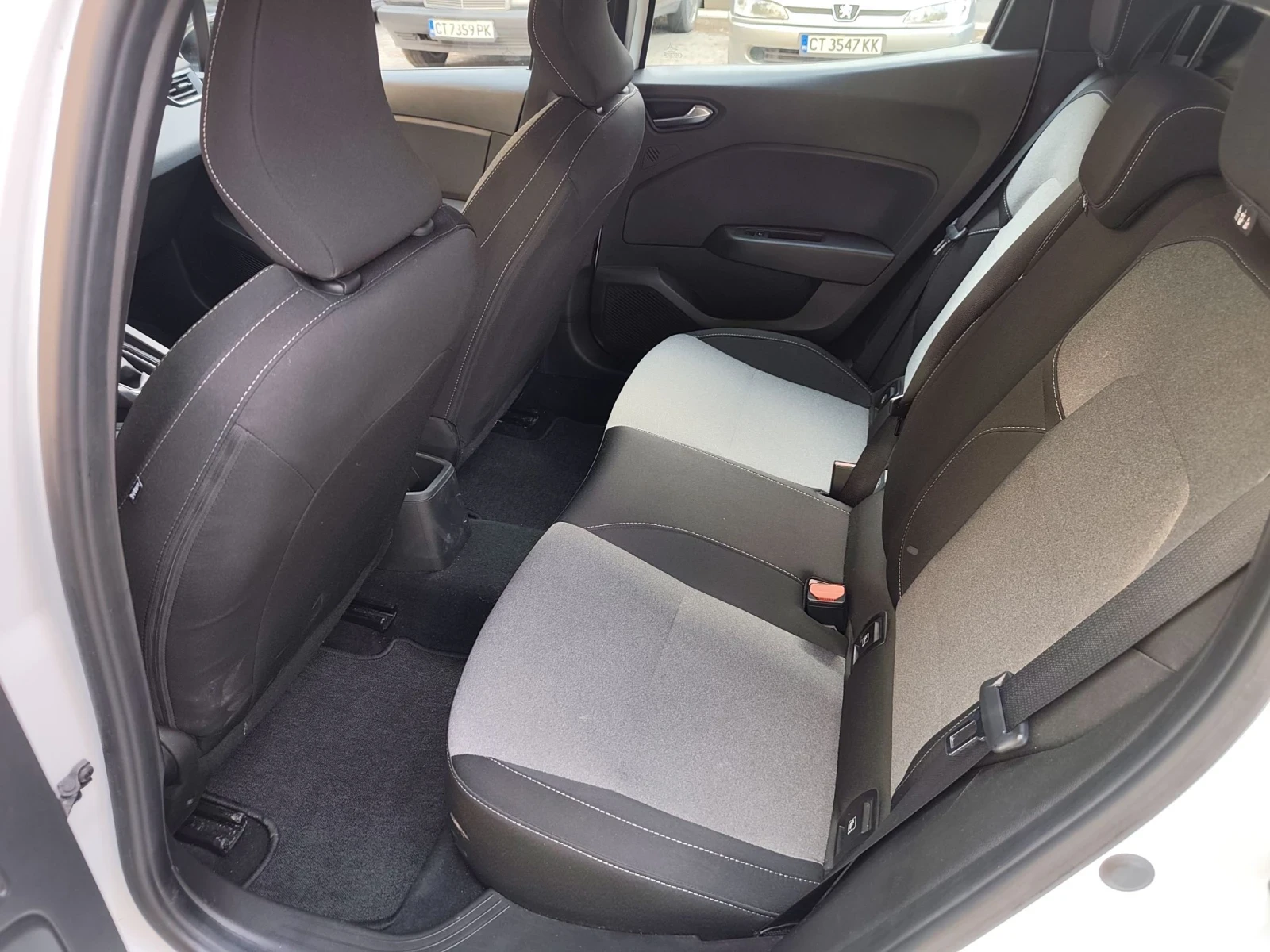 Renault Clio 1.5 dci 100 к.с., снимка 8 - Автомобили и джипове - 56577549