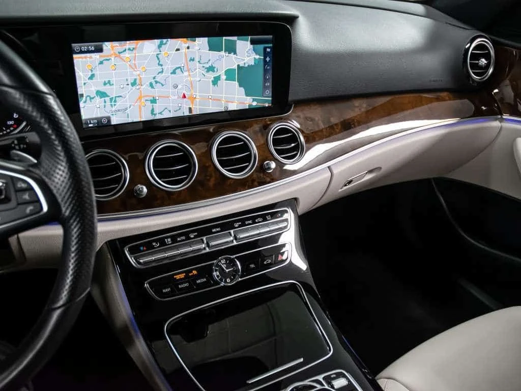 Mercedes-Benz E 400 4MATIC * AMG * 27K KM * CARFAX *  | Mobile.bg � ����������� 14