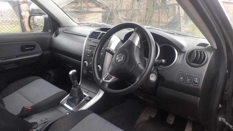 Suzuki Grand vitara, снимка 3 - Автомобили и джипове - 39875833