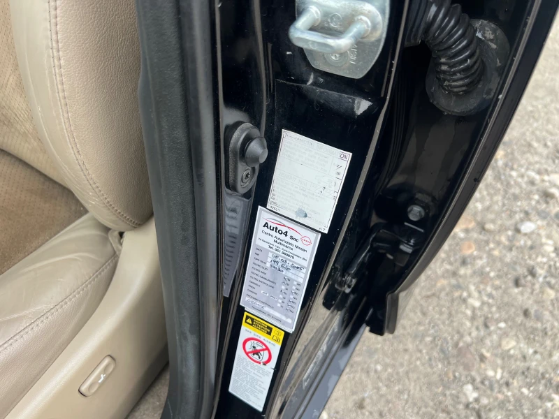 Toyota Rav4 2.2 D4D, снимка 15 - Автомобили и джипове - 51691652