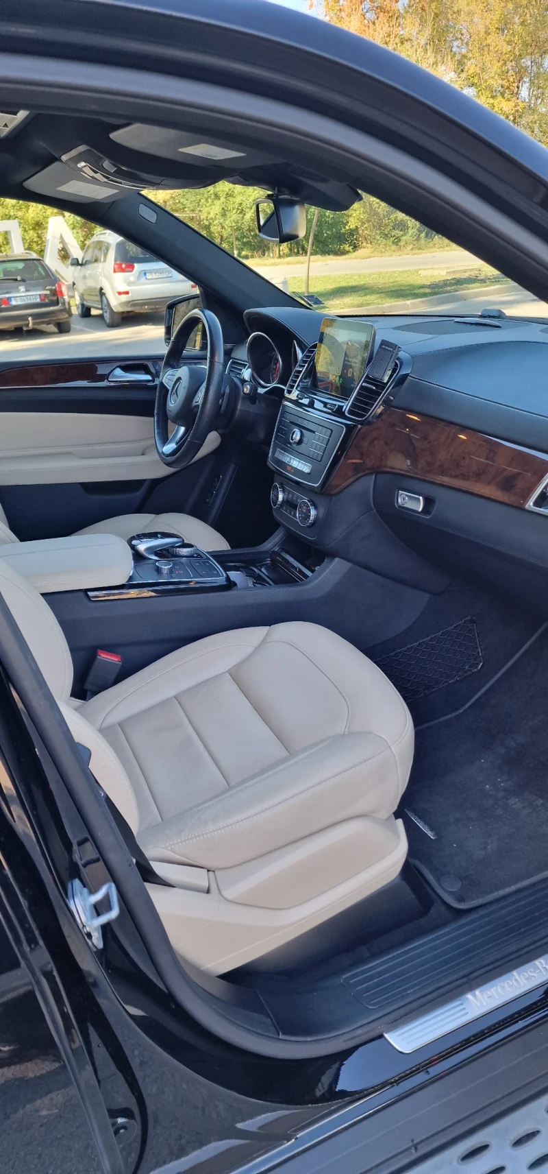 Mercedes-Benz GLE 550e, снимка 8 - Автомобили и джипове - 52304853