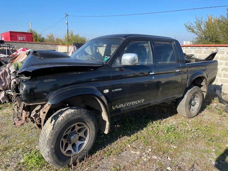 Mitsubishi L200 2.5TDi 116к.с. на части, снимка 1 - Автомобили и джипове - 34601154