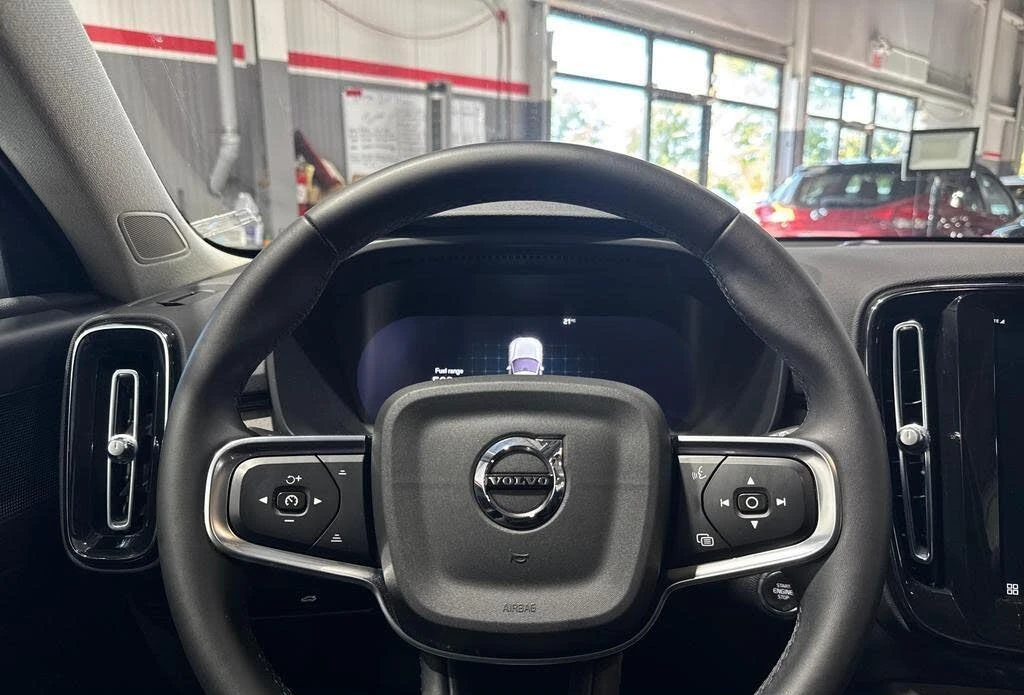 Volvo XC40 B5 Core Dark Theme * АвтоКредит* (ЦЕНА ДО БГ) - изображение 10
