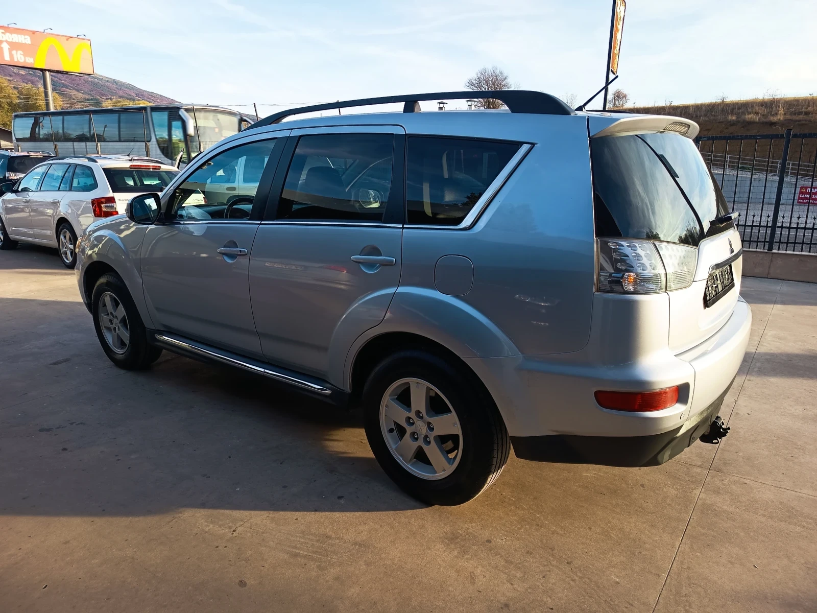 Mitsubishi Outlander 2.2did - изображение 7