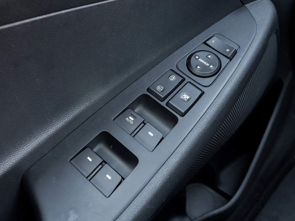 Hyundai Tucson * Preferred AWD | CLEAN CARFAX | SAFETY CERTiFIED  | Mobile.bg   13