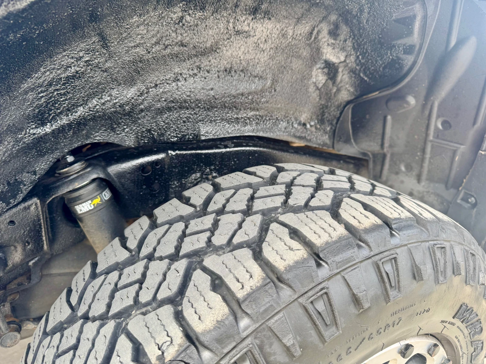 Toyota Fj cruiser Колата е в отлично състояние окачване EMU OLD MAN , снимка 8 - Автомобили и джипове - 53913660