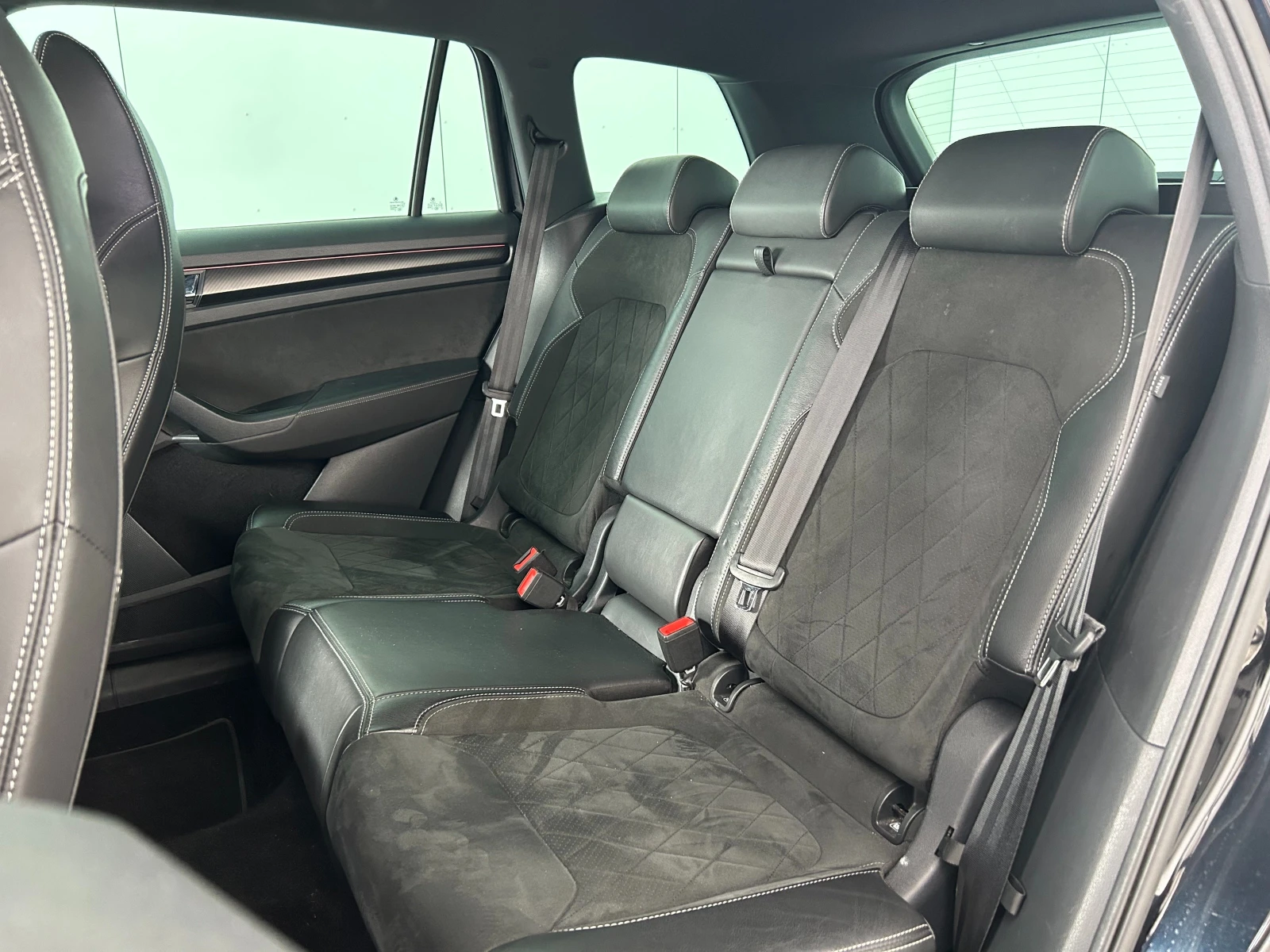 Skoda Kodiaq 1.5 TSI Sportline, снимка 6 - Автомобили и джипове - 53956567