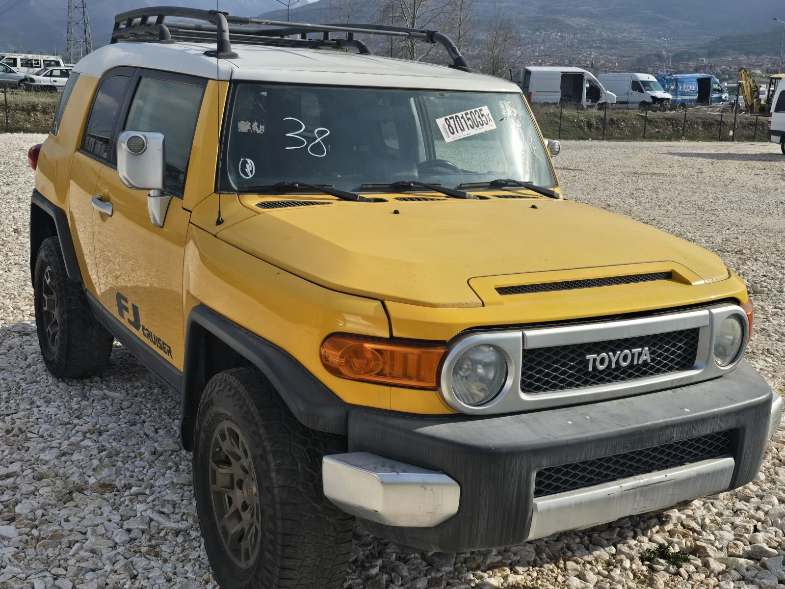 Toyota Fj cruiser 4.0Vvti/AVTOMAT, снимка 3 - Автомобили и джипове - 53977694