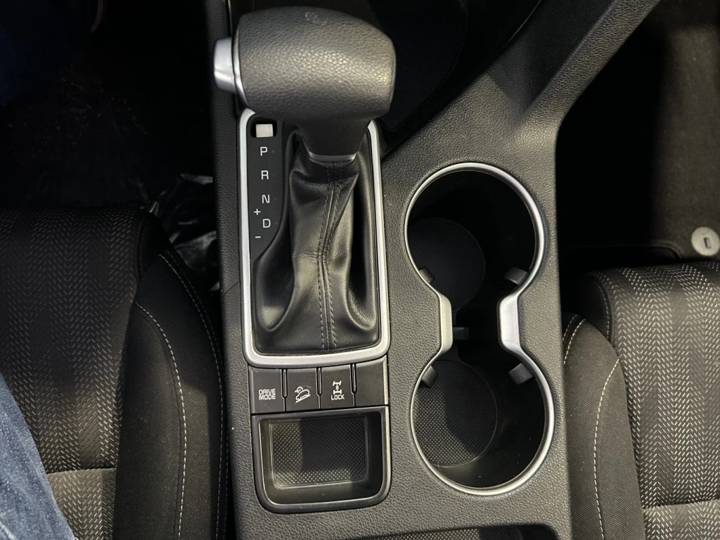Kia Sportage 2.4i AWD , снимка 14 - Автомобили и джипове - 54969639