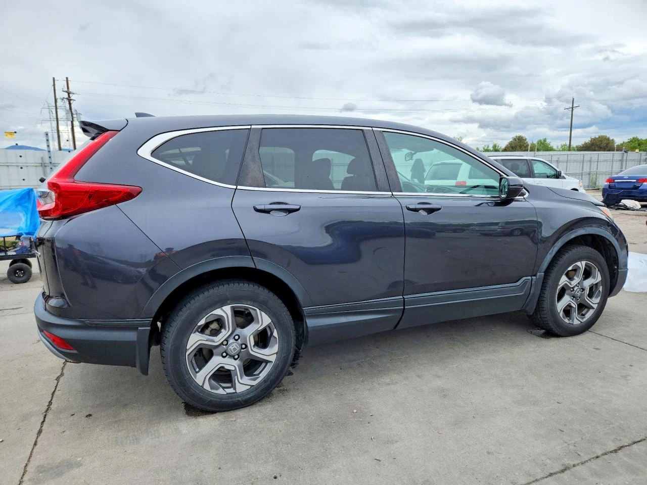Honda Cr-v 1.5l Ex, снимка 3 - Автомобили и джипове - 55106719
