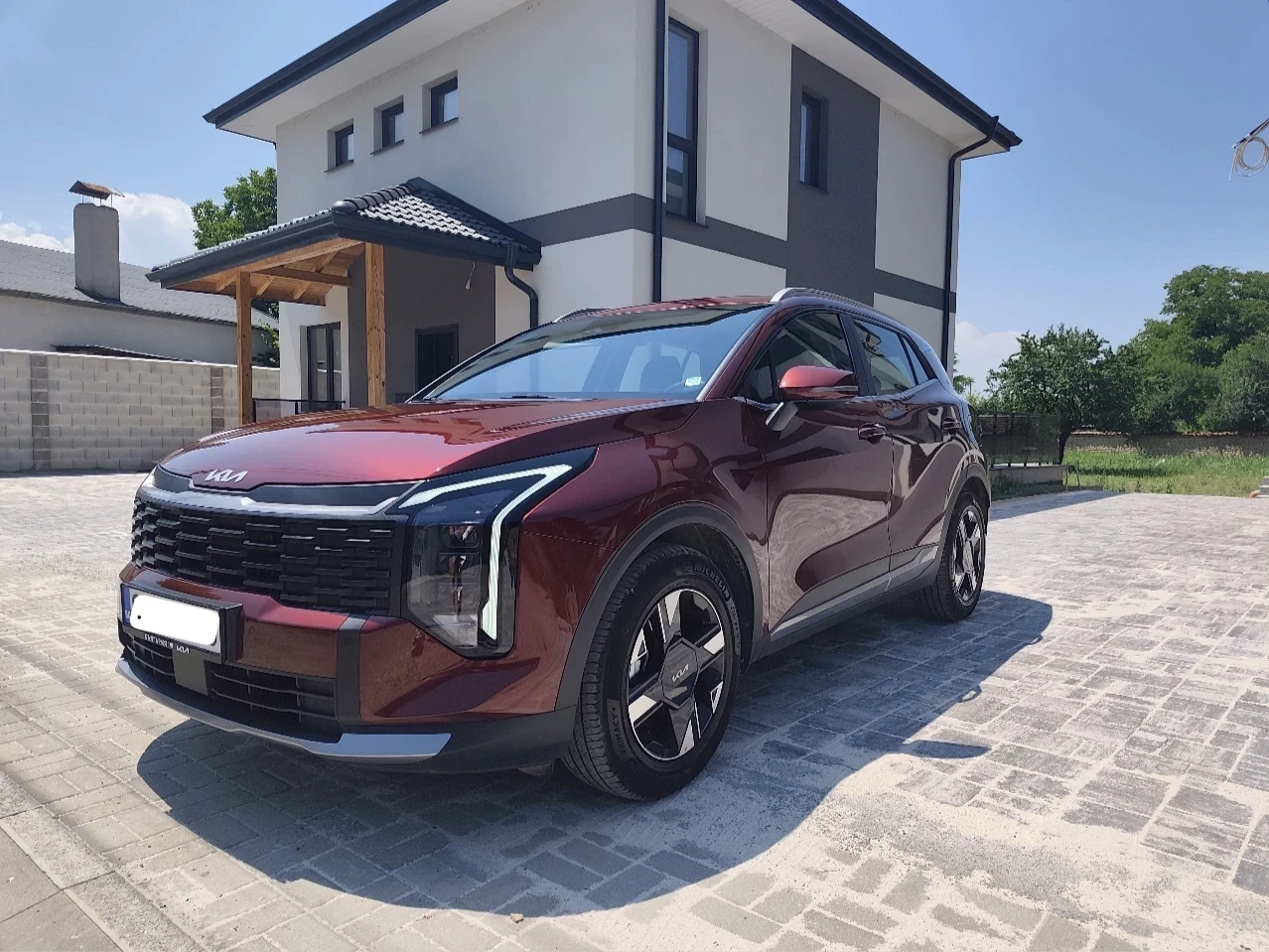 Kia Sportage 1.6Т , снимка 3 - Автомобили и джипове - 55711286