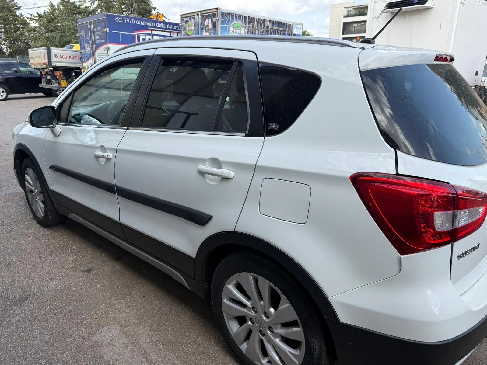Suzuki SX4 S-Cross 90000км , снимка 3 - Автомобили и джипове - 56261641