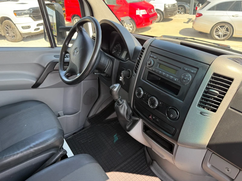Mercedes-Benz Sprinter 319 CDI Хладилен + ток 3.86м. Клима , снимка 12 - Бусове и автобуси - 50645252