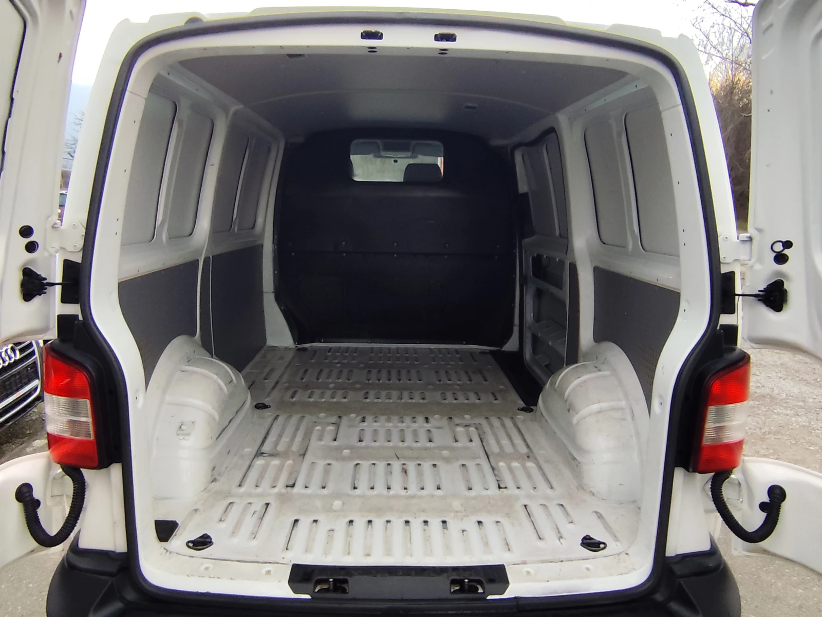 VW Transporter 2.0TDi* EURO5B* N1* 3 MECTA* , снимка 11 - Бусове и автобуси - 53971362