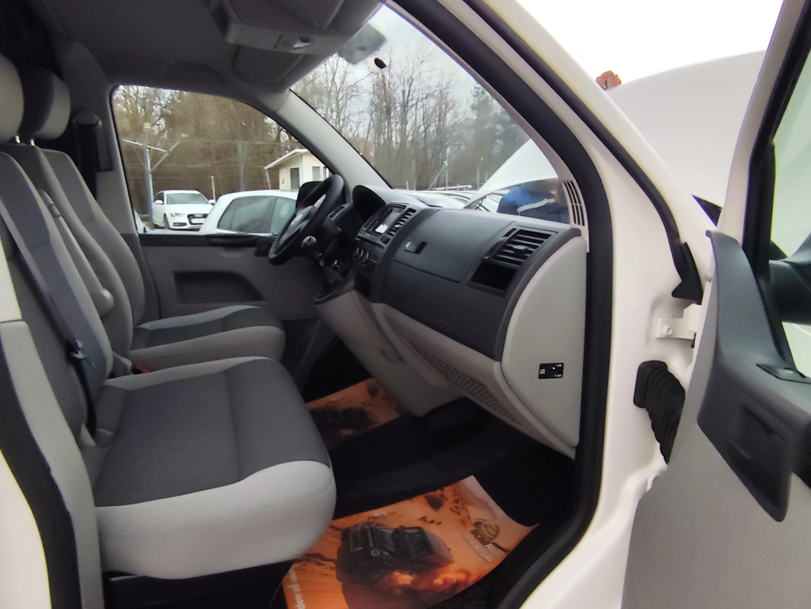 VW Transporter 2.0TDi* EURO5B* N1* 3 MECTA* , снимка 9 - Бусове и автобуси - 53971362