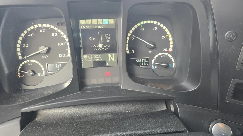 Mercedes-Benz Arocs 1845 / евро 6 / хидравлична помпа / ретардер, снимка 15 - Камиони - 52616114