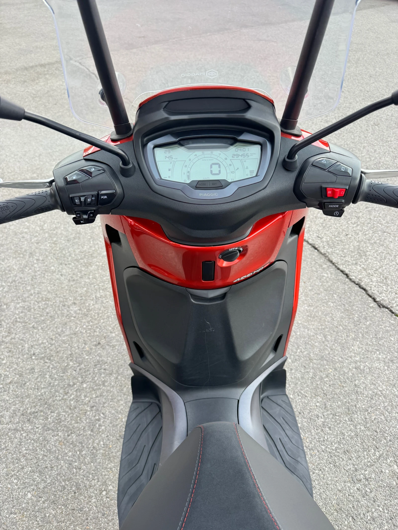 Piaggio Beverly S* 400HPE* ABS* TCS* KEYLESS* LED, снимка 15 - Мотоциклети и мототехника - 55326555