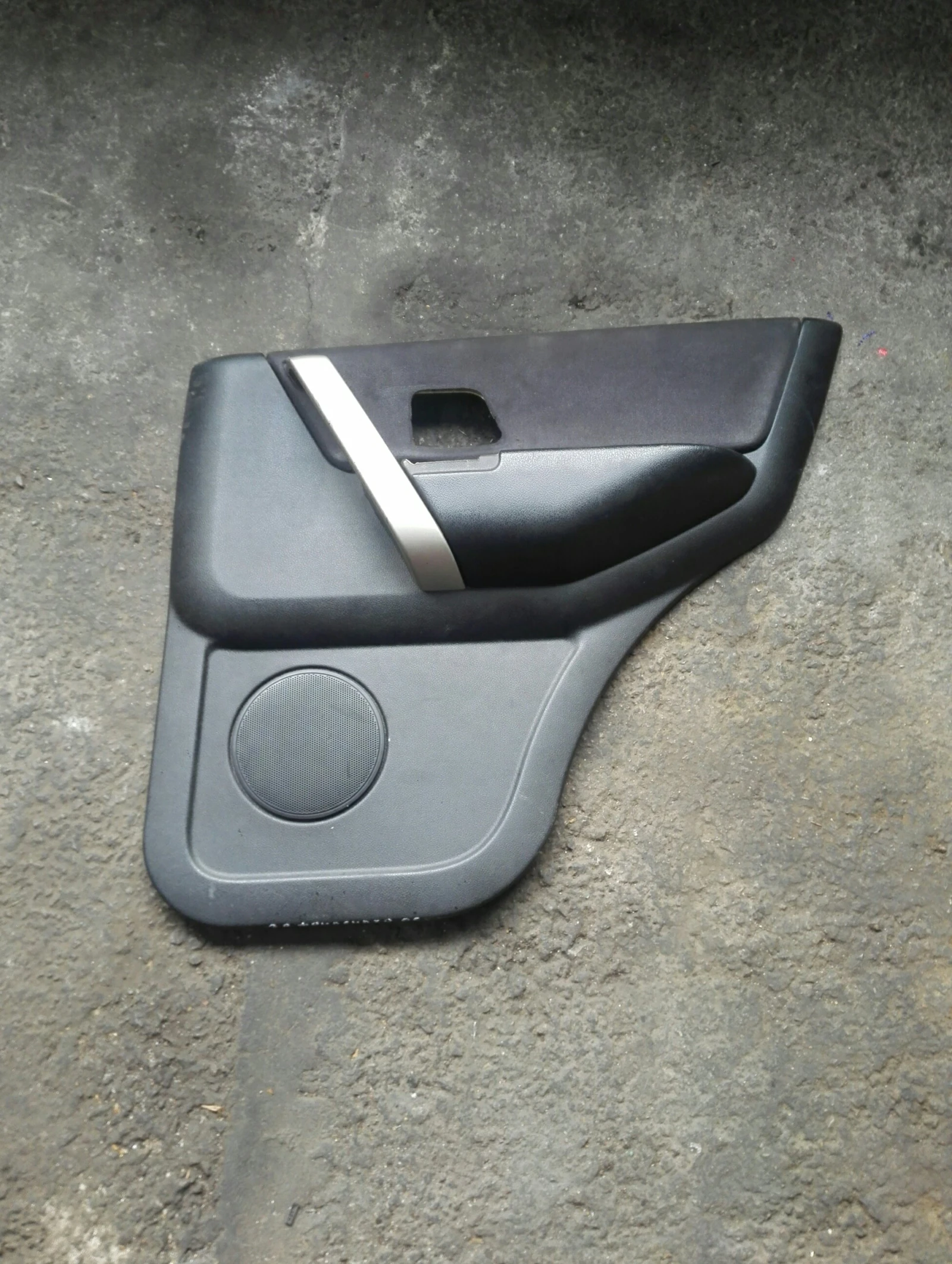 ���� ����� ����� ����� ���� ����� ��������� ��4 | Mobile.bg � ����������� 1