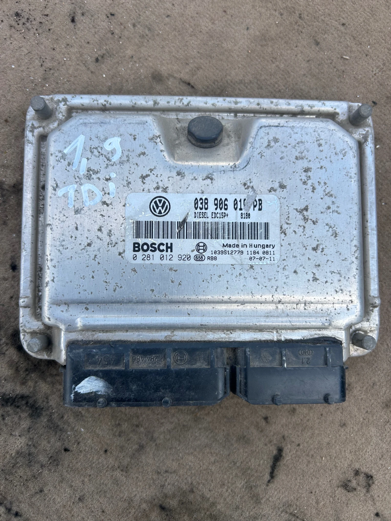 038906019PB компютър двигател VOLKSWAGEN SKODA AUDI 1.9TDI 0281012920