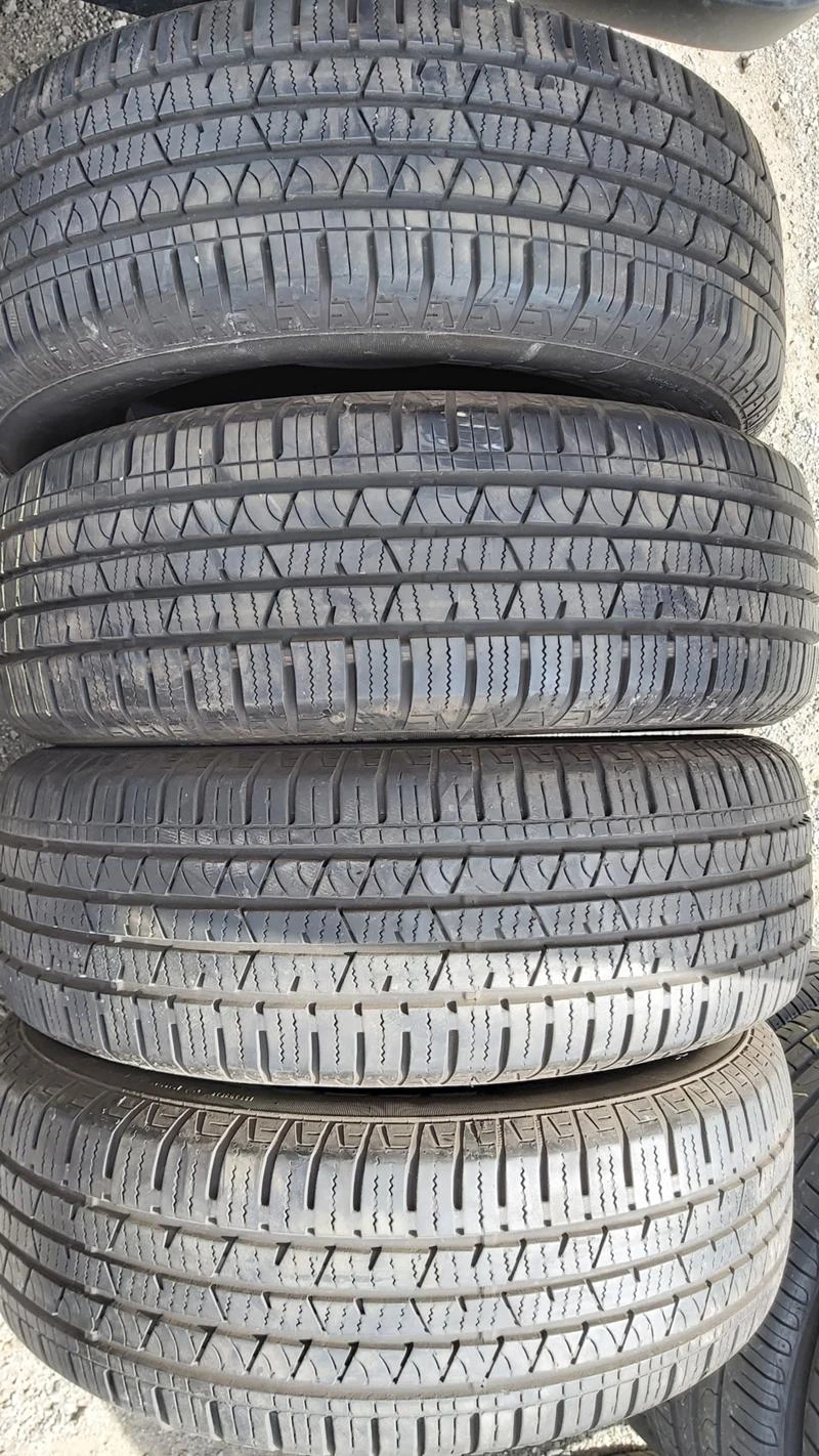 Гуми Всесезонни 215/65R16, снимка 1 - Гуми и джанти - 29279135