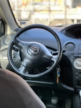 Toyota Yaris 1.0 VVTI, снимка 12