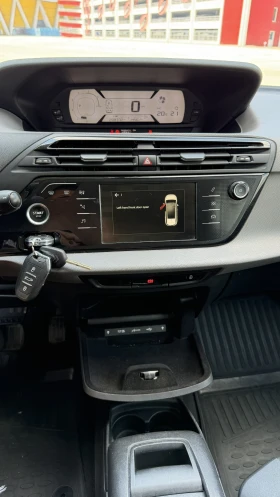 Citroen C4 BlueHDi 163 к.с. EAT8 7 Места Navi Keyless, снимка 15
