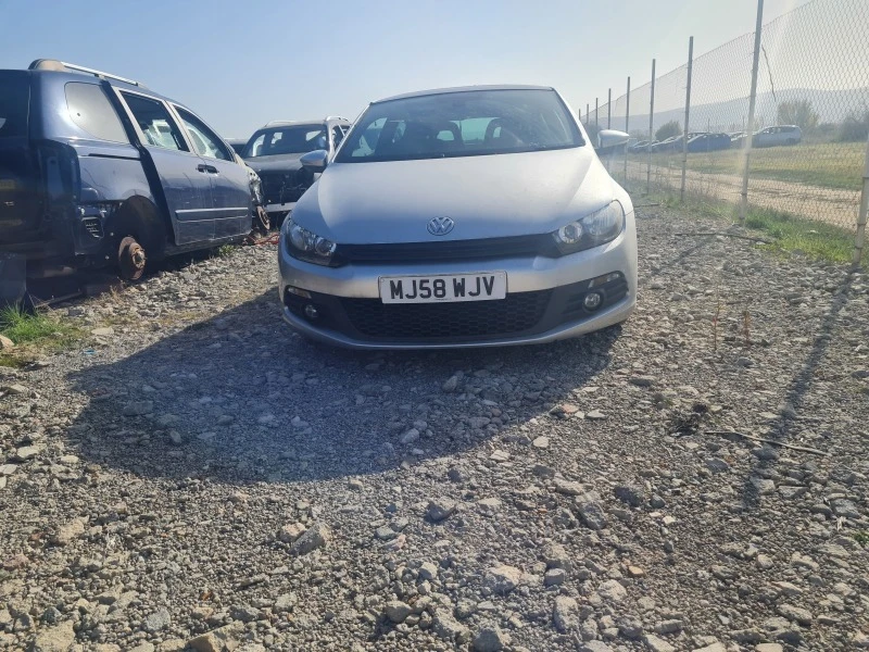 VW Scirocco 2.0 tsi, снимка 1 - Автомобили и джипове - 38450151