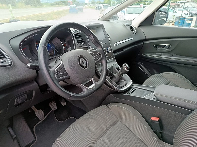 Renault Scenic euro 6, снимка 12 - Автомобили и джипове - 48234122