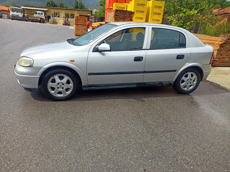 Opel Astra 1.4 16 i, снимка 8 - Автомобили и джипове - 47208637