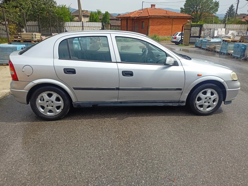 Opel Astra 1.4 16 i, снимка 6 - Автомобили и джипове - 47208637