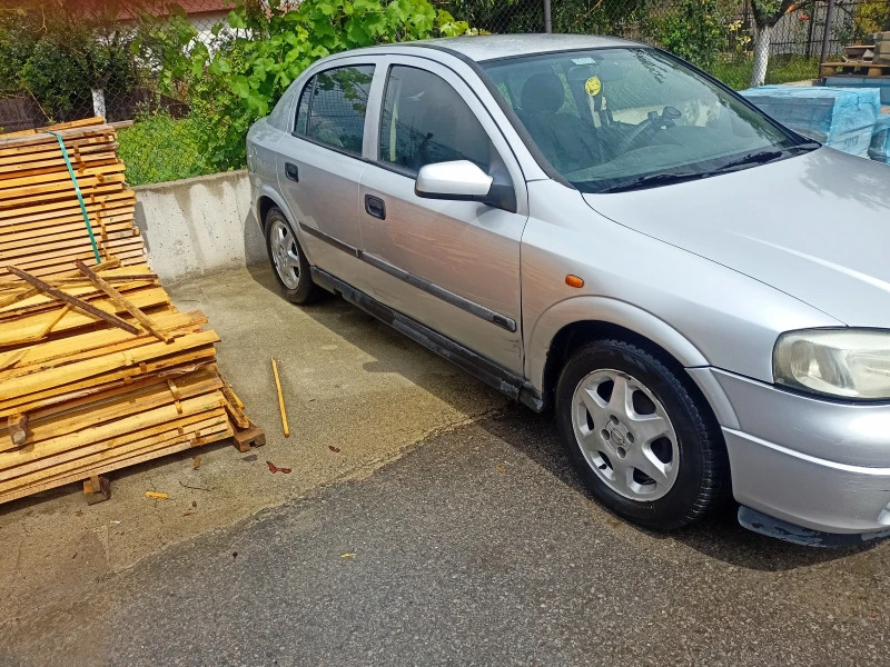 Opel Astra 1.4 16 i, снимка 3 - Автомобили и джипове - 47208637