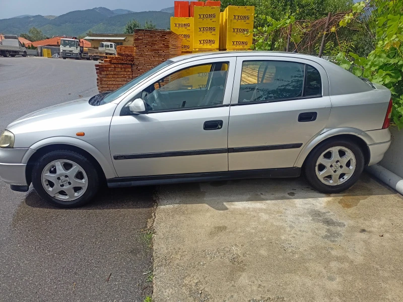 Opel Astra 1.4 16 i, снимка 1 - Автомобили и джипове - 47208637