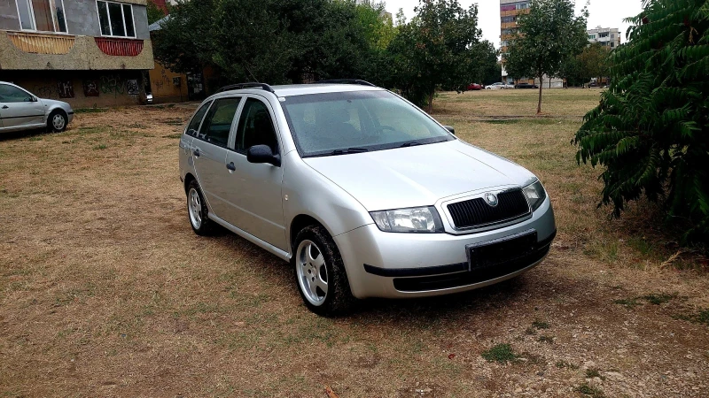 Skoda Fabia 1.2 i 12v, снимка 2 - Автомобили и джипове - 47197748