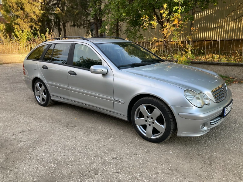 Mercedes-Benz C 220 Евро 4, Facelift, снимка 2 - Автомобили и джипове - 48394783