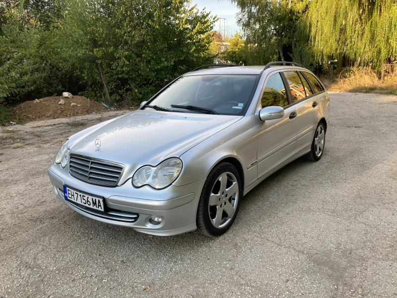 Mercedes-Benz C 220 Евро 4, Facelift, снимка 1 - Автомобили и джипове - 48394783