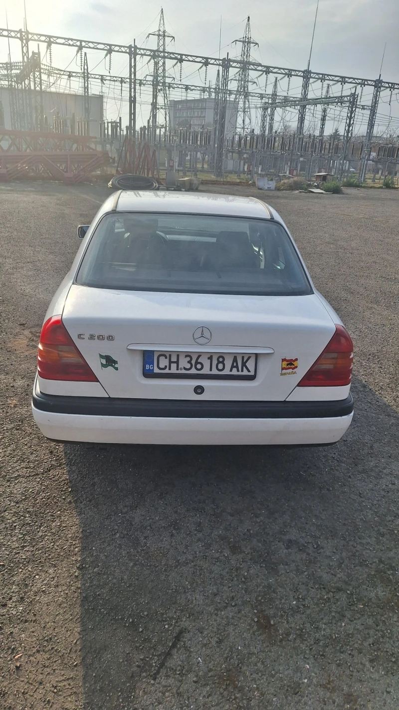 Mercedes-Benz C 200, снимка 3 - Автомобили и джипове - 48158935