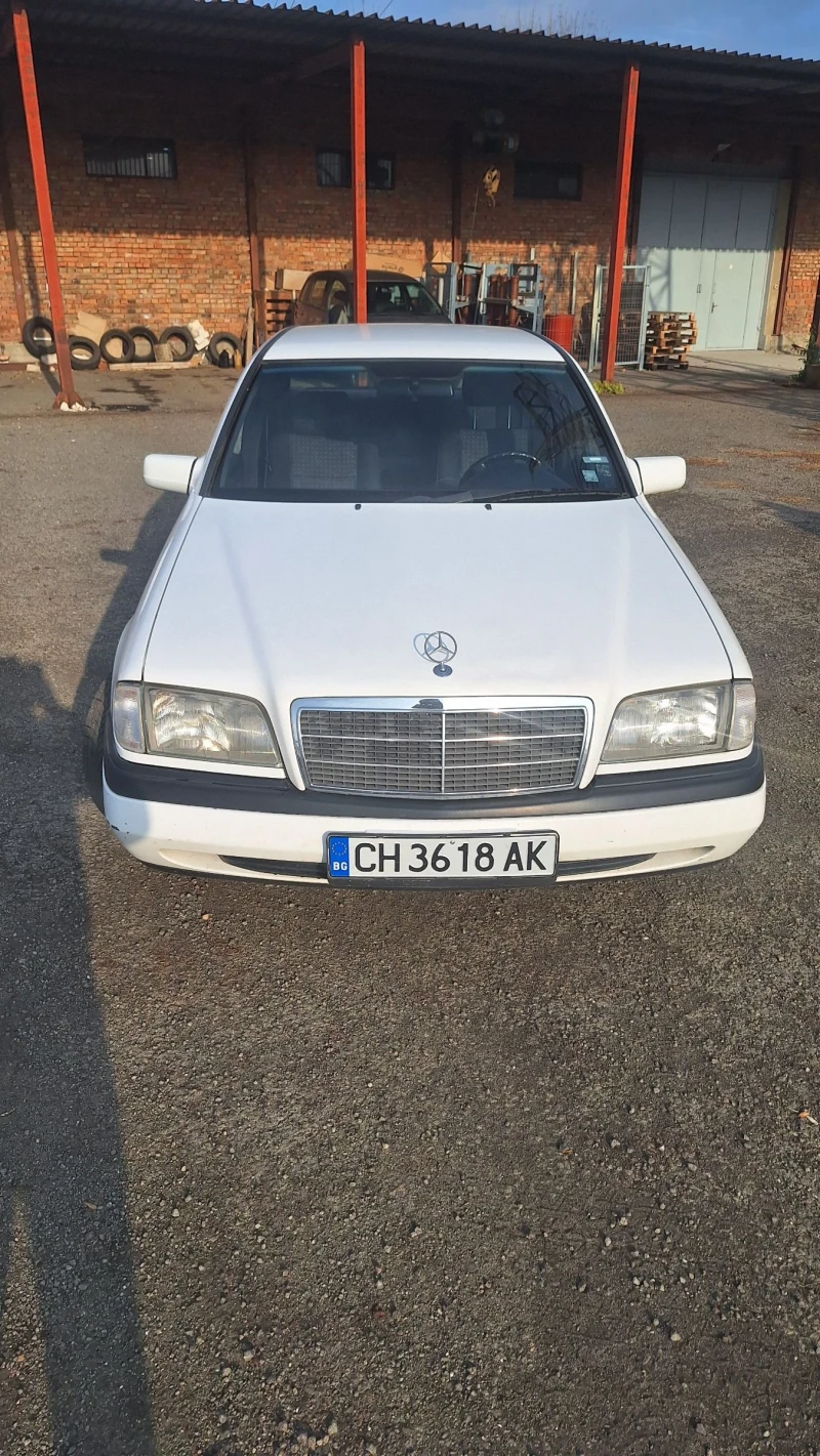 Mercedes-Benz C 200, снимка 1 - Автомобили и джипове - 48158935