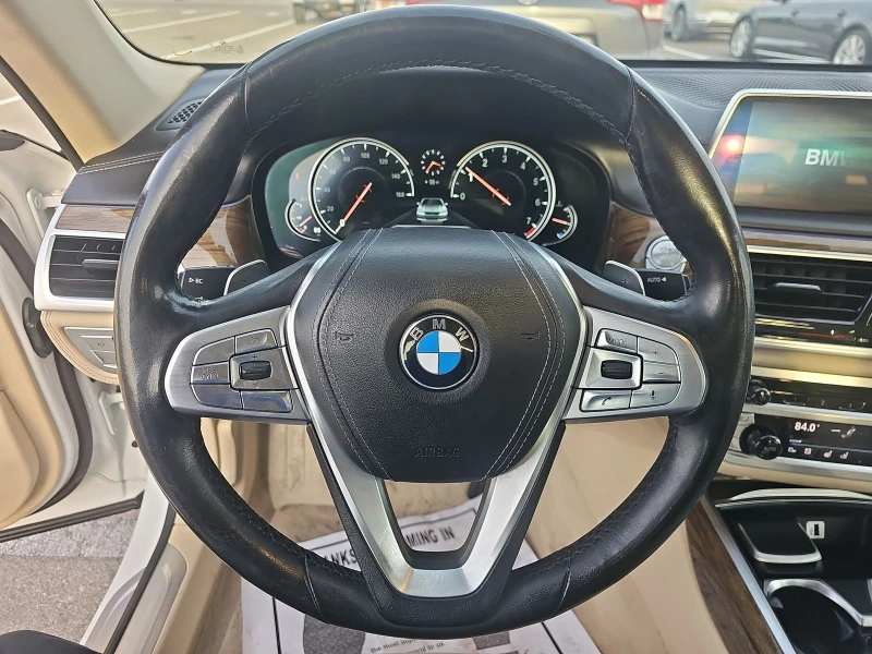 BMW 740 Xdrive* 360* headup* обдух* Harman* keyless* м.точ, снимка 6 - Автомобили и джипове - 48357585