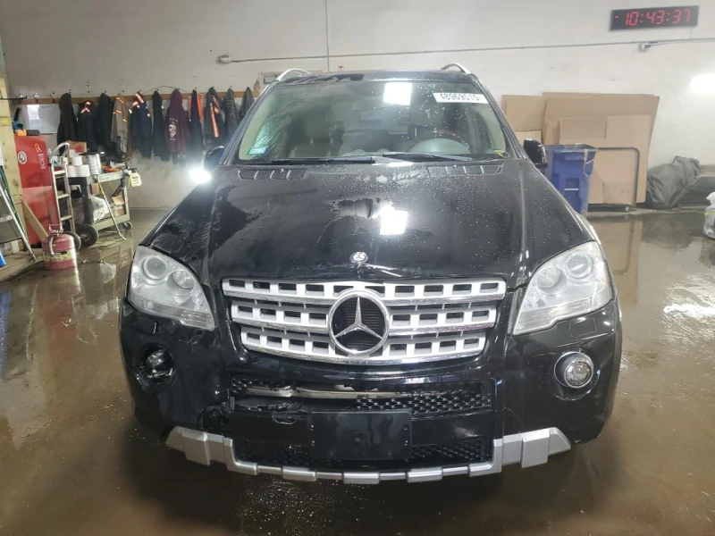 Mercedes-Benz ML 550 4MATIC/КАМЕРА/ПАМЕТ/NAVI/ПОДГРЕВ, снимка 1 - Автомобили и джипове - 49608354