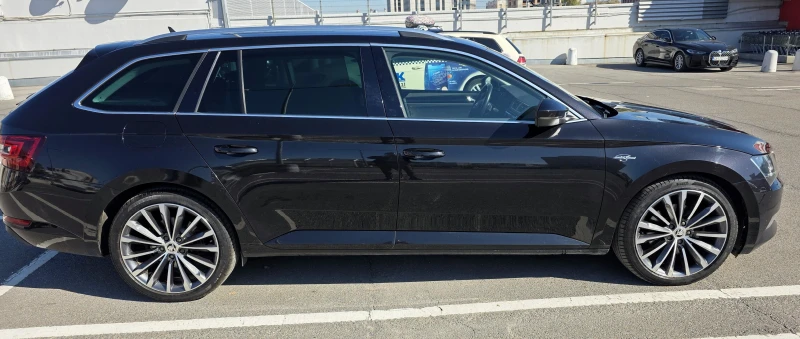 Skoda Superb 2.0 TDI* 190к.с* L&K* 4x4* СЕРВИЗНА КНИЖКА, снимка 4 - Автомобили и джипове - 52620917