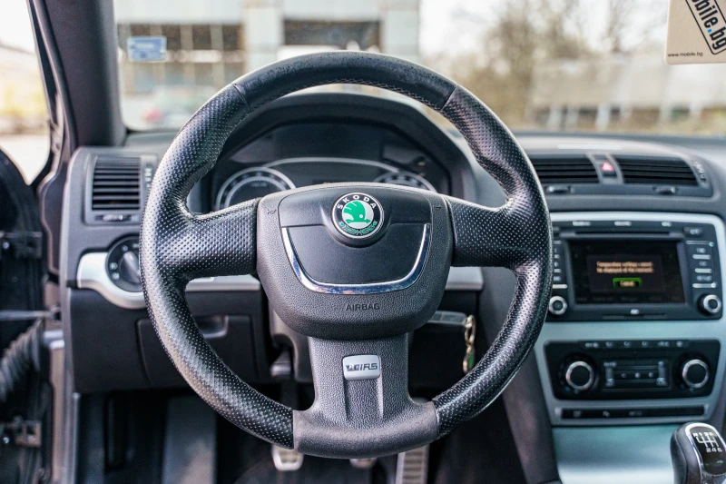 Skoda Octavia 2.0 TDi VRS, снимка 8 - Автомобили и джипове - 52665318