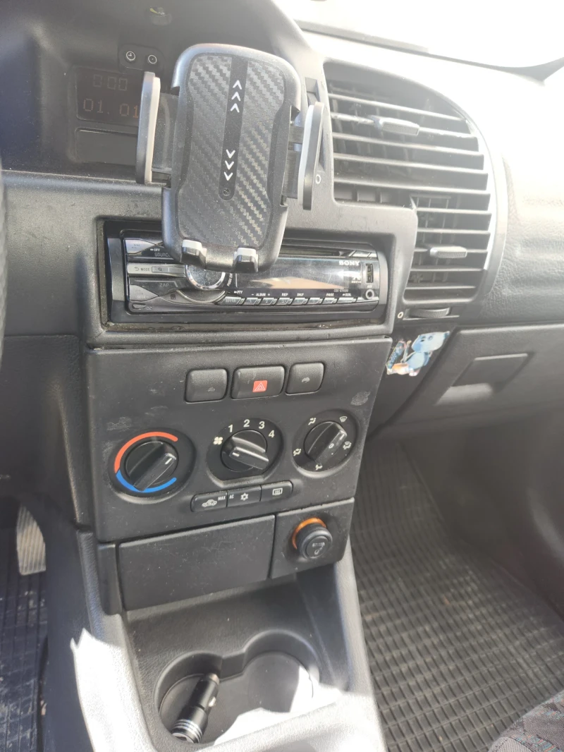 Opel Zafira, снимка 8 - Автомобили и джипове - 52697604