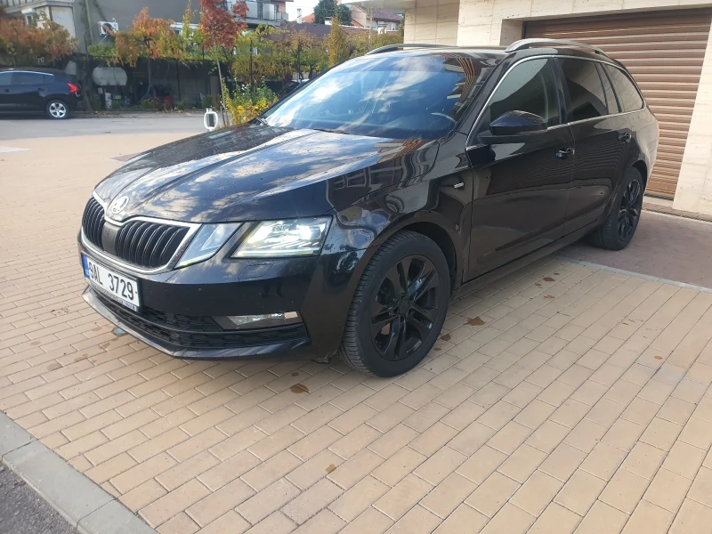 Skoda Octavia 1.5TSI, снимка 2 - Автомобили и джипове - 52832871