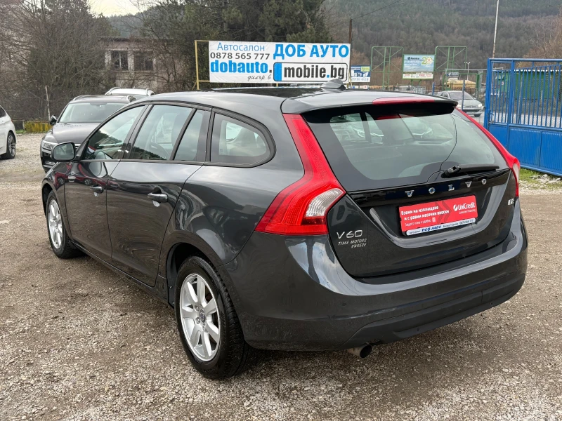 Volvo V60 1.6D4-климатроник-парктроник-мултимедия, снимка 4 - Автомобили и джипове - 52875484