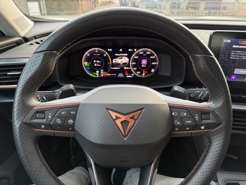 Cupra Formentor 1.4e/204HP/LED/CAM/NAVI/KLESS/AMBI/DIGITAL/537v - изображение 8