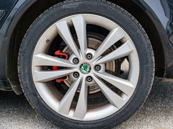 Skoda Octavia 2.0 TDi VRS, снимка 15 - Автомобили и джипове - 52665318