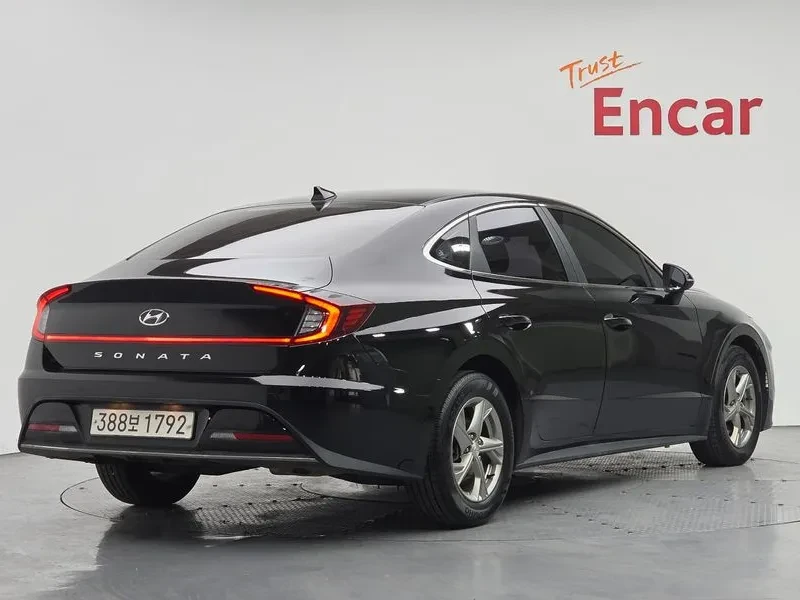 Hyundai Sonata 2.0 - САМО 30% АВАНС, снимка 3 - Автомобили и джипове - 55940407