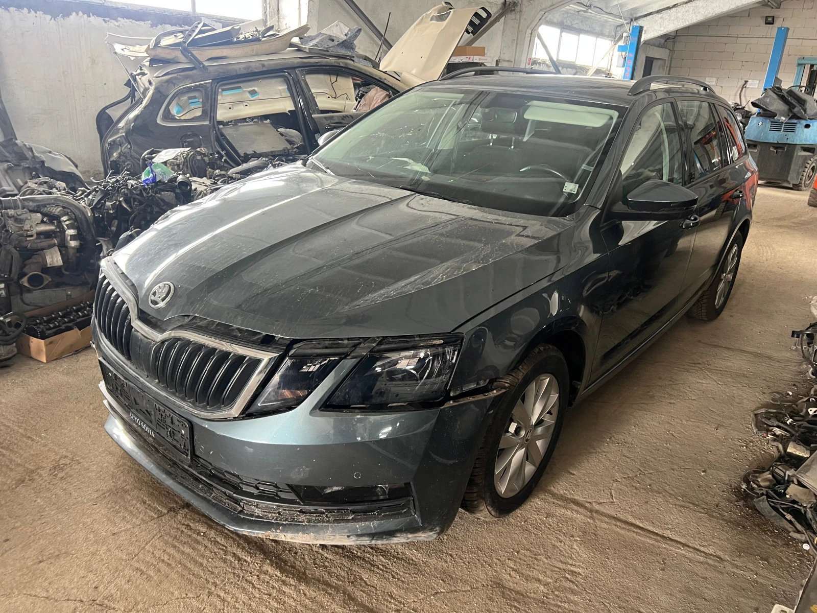 Skoda Octavia 1.6TDI DSG - изображение 4