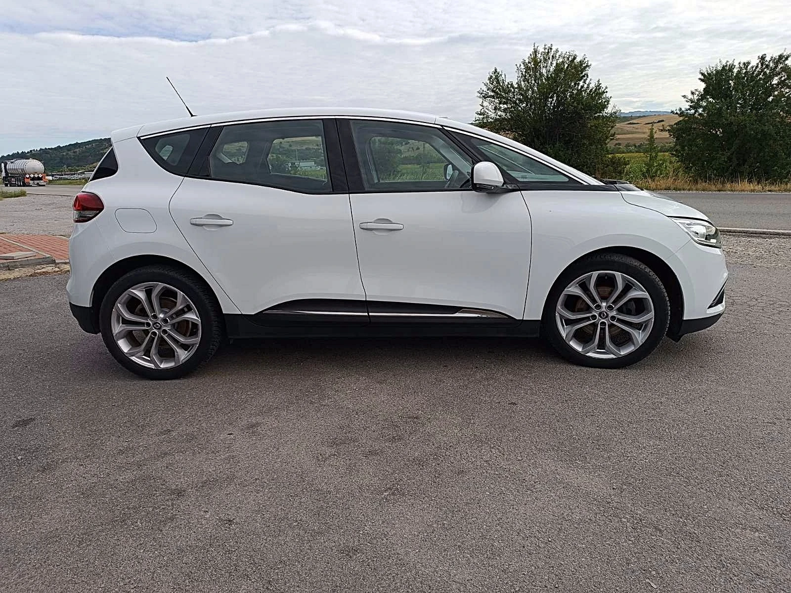 Renault Scenic euro 6 - изображение 3