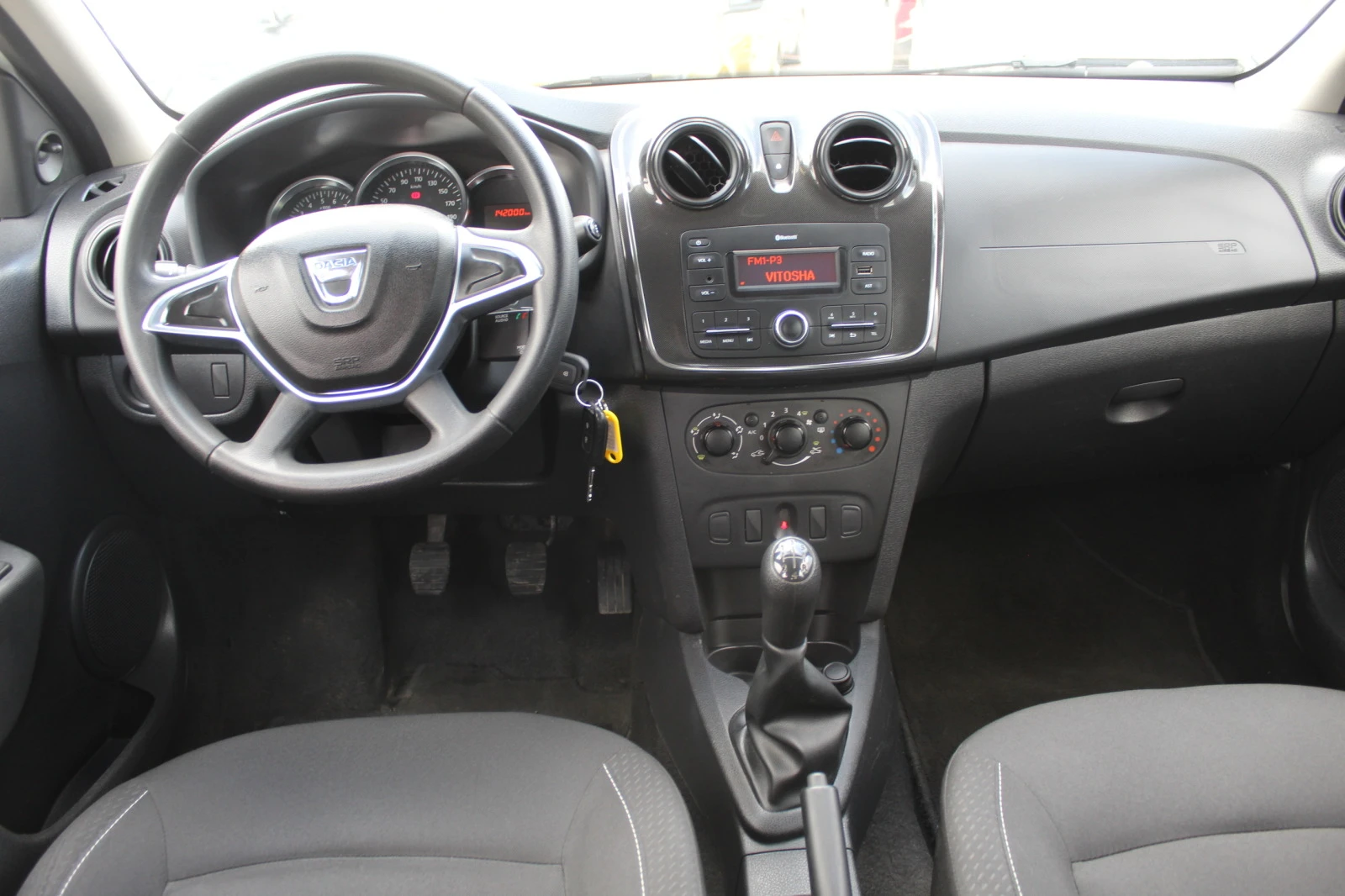 Dacia Sandero Ambiance Blue dCi 75 к.с. Дизел BVM5 // 2004L001 - изображение 8